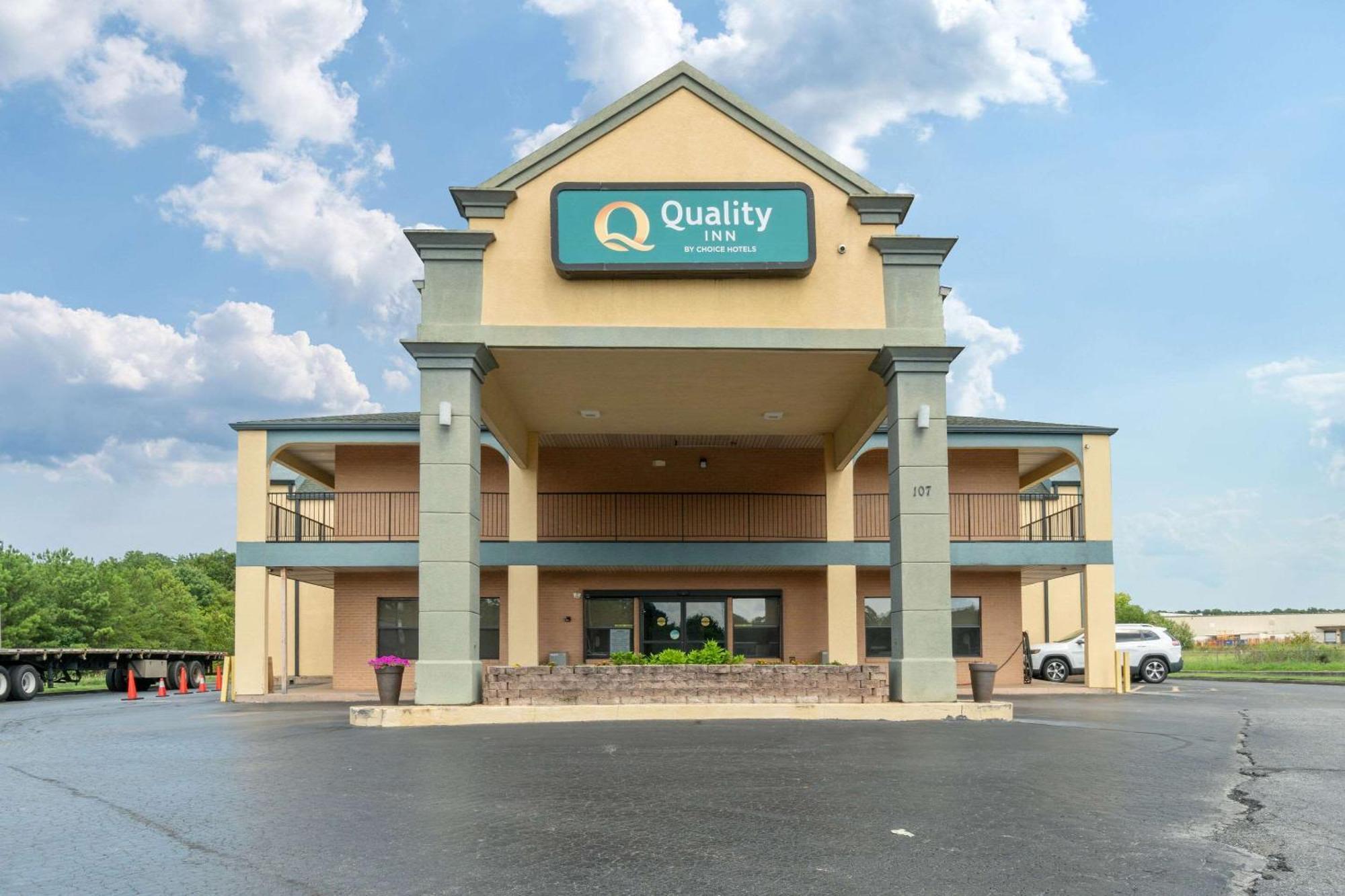 阿代尔斯维尔卡尔霍恩南品质酒店 Adairsville 外观 照片